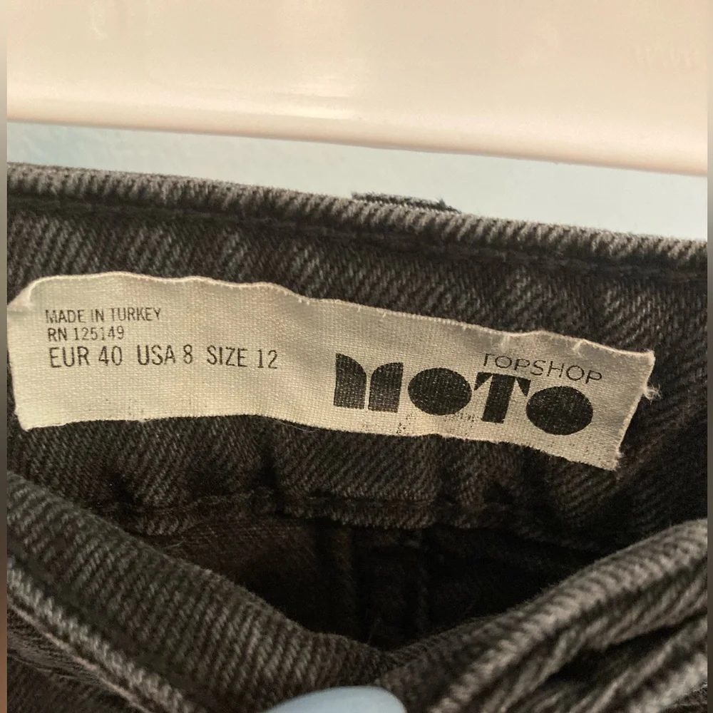TopShop Moto black denim mini skirt with embroidered rose design size 8
